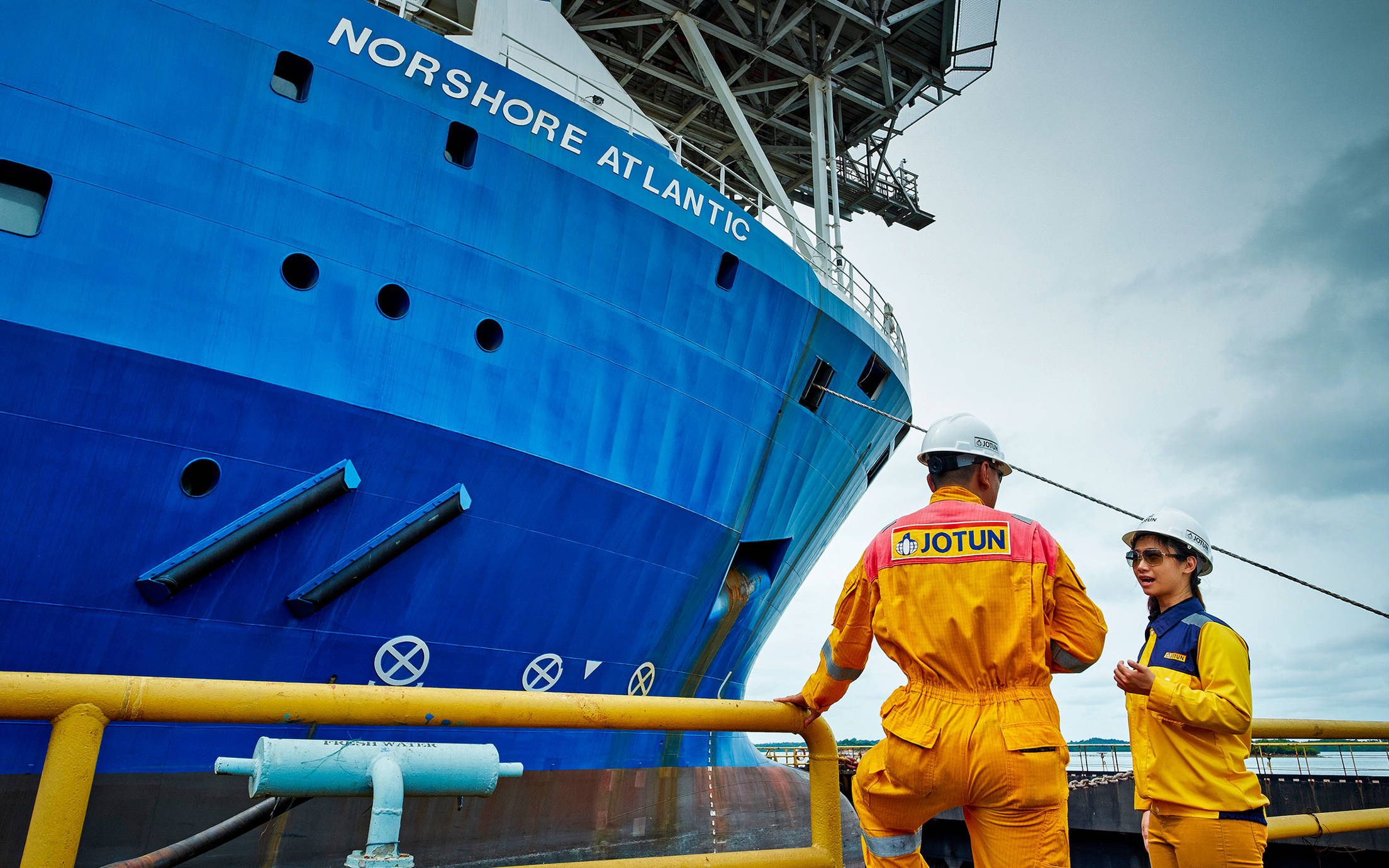 Two members of our Technical Servise team at a ship yard