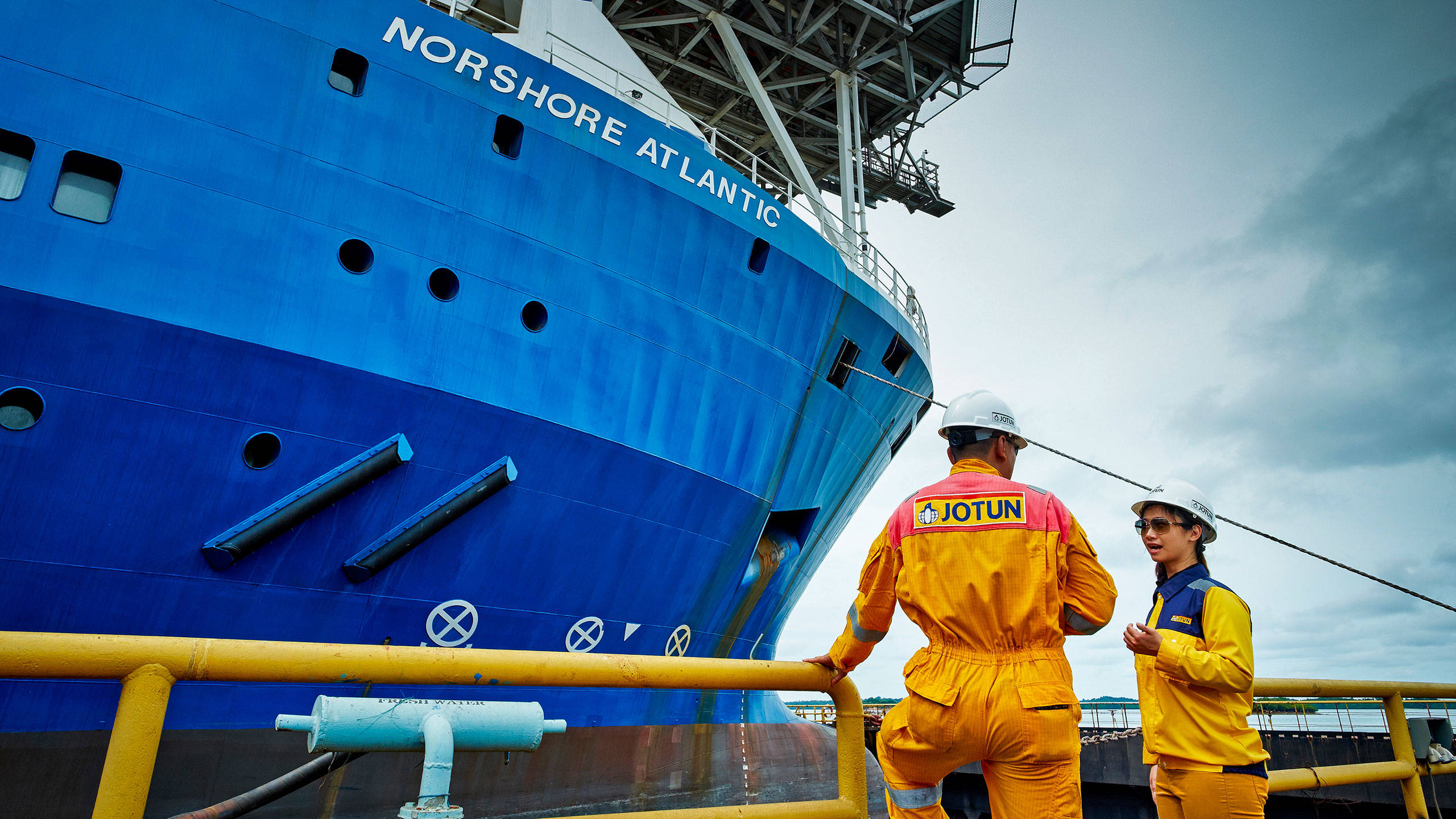 Two members of our Technical Servise team at a ship yard